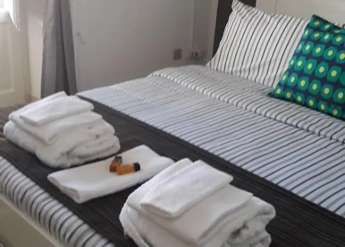 Dietro Al Massimo לינה וארוחת בוקר פלרמו