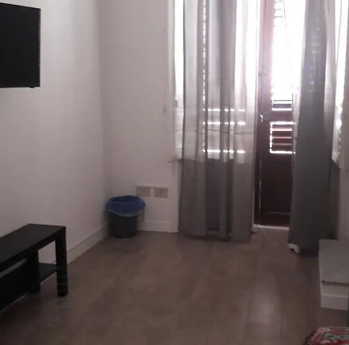 לינה וארוחת בוקר Dietro Al Massimo פלרמו