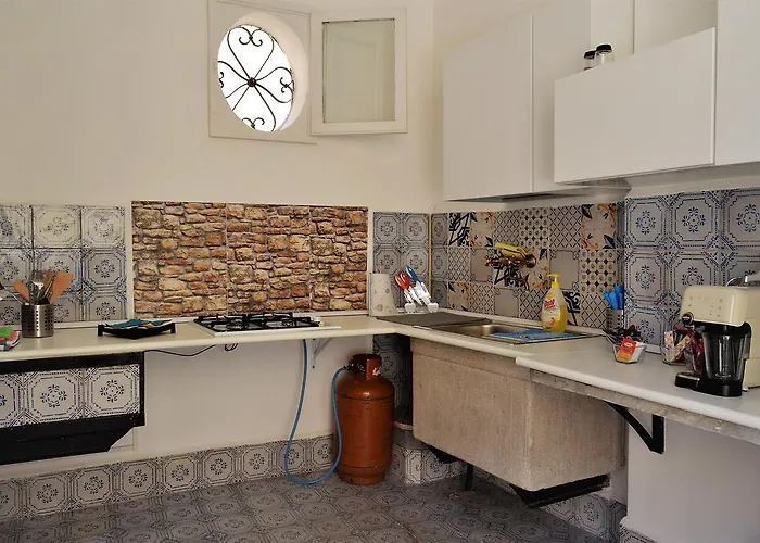 Dietro Al Massimo * פלרמו