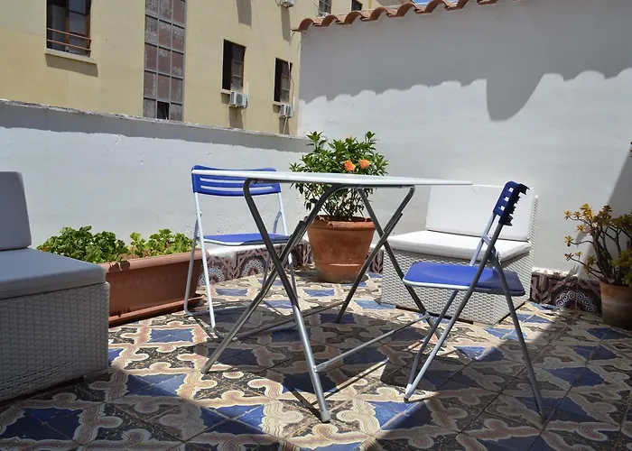 Dietro Al Massimo לינה וארוחת בוקר *