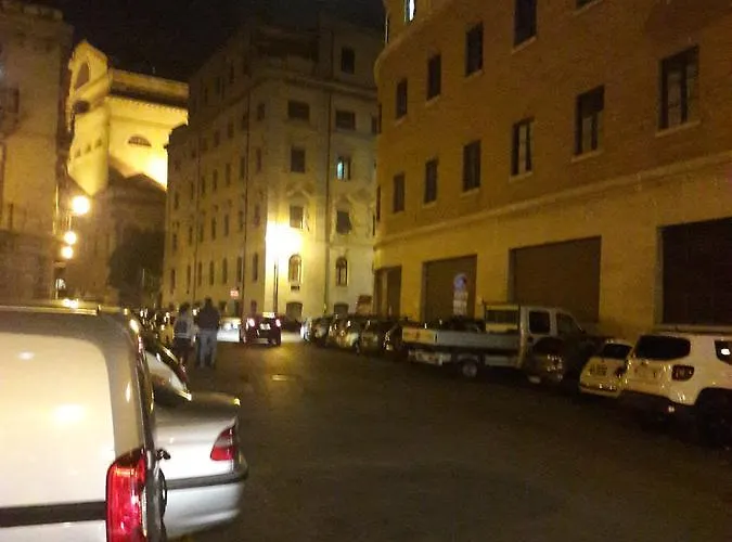 לינה וארוחת בוקר Dietro Al Massimo *