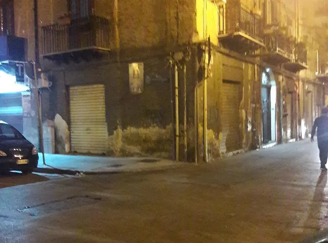 Dietro Al Massimo * פלרמו