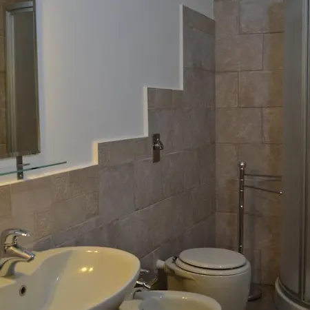 Dietro Al Massimo Bed & Breakfast *