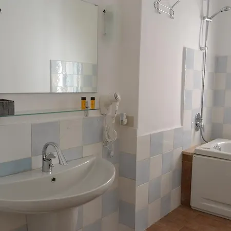 Bed & Breakfast Dietro Al Massimo Palermo